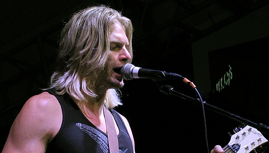 Davey T Hamilton Singing